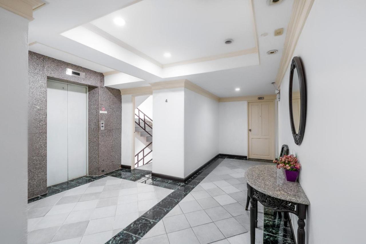 Oyo 1042 Boon'S Residence 방콕 외부 사진